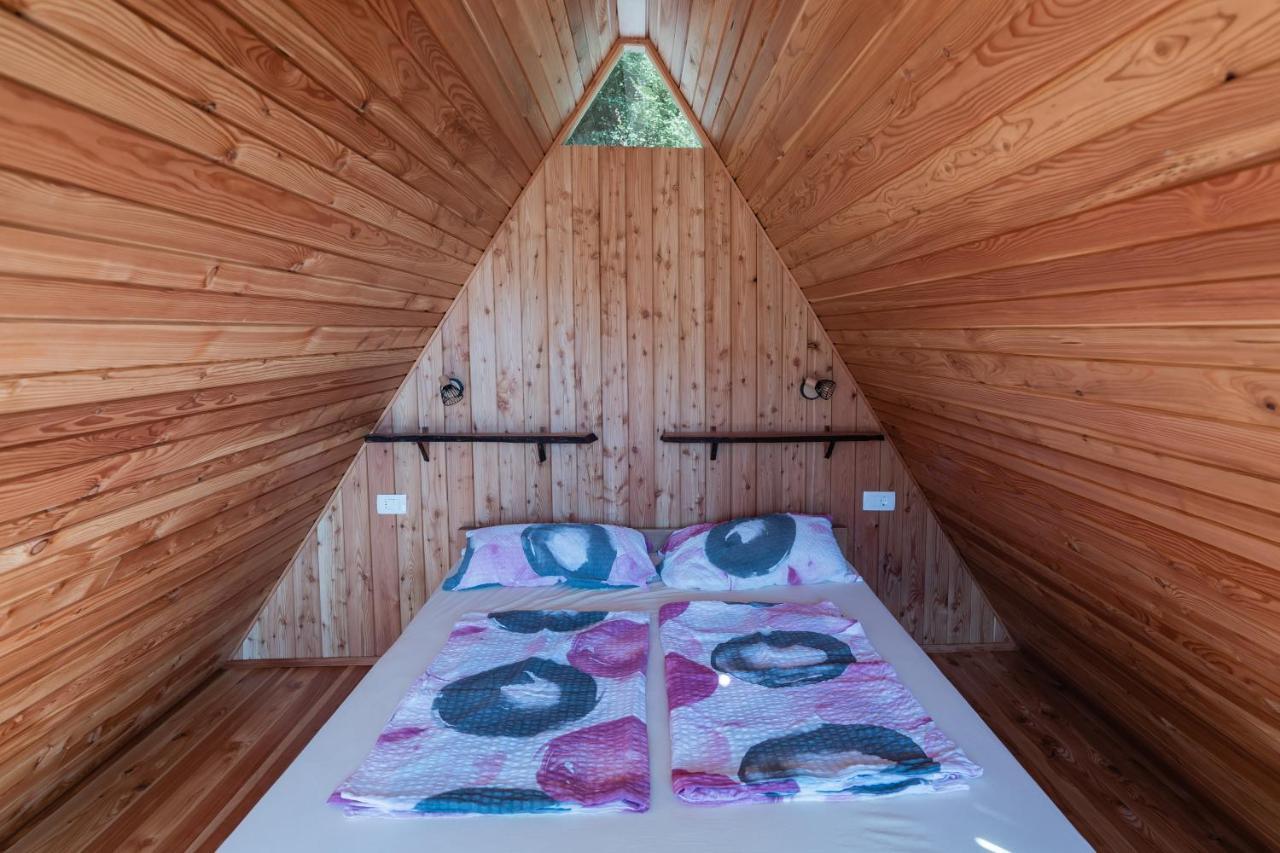 Glamping Tinka Hotel โทลมิน ภายนอก รูปภาพ