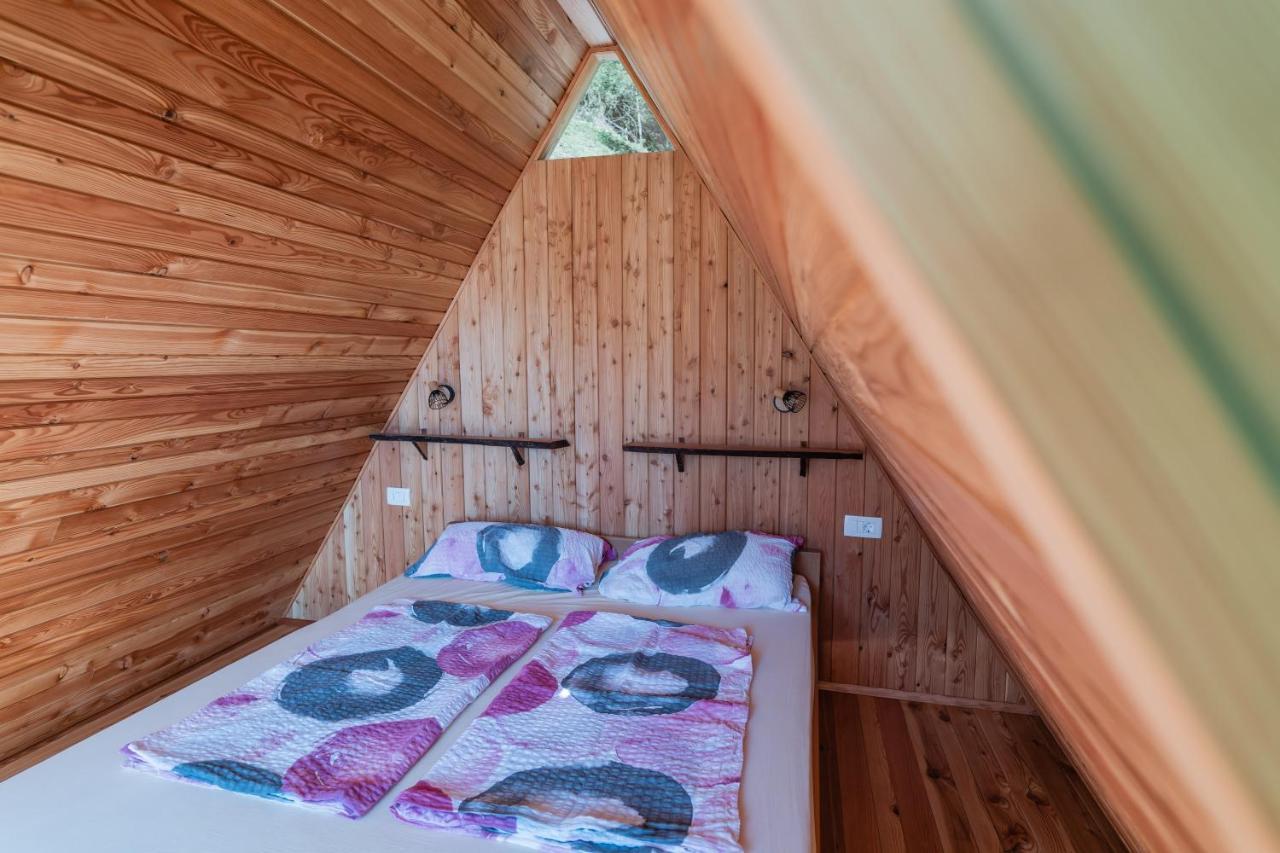 Glamping Tinka Hotel โทลมิน ภายนอก รูปภาพ
